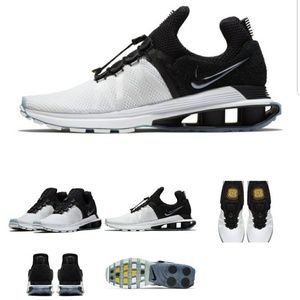 ⭐ SOLD ⭐ New Men's Nike Shox Gravity Sneakers